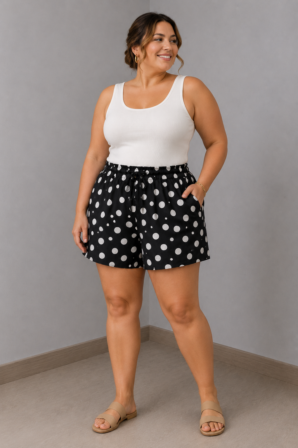 Short noir à pois blancs