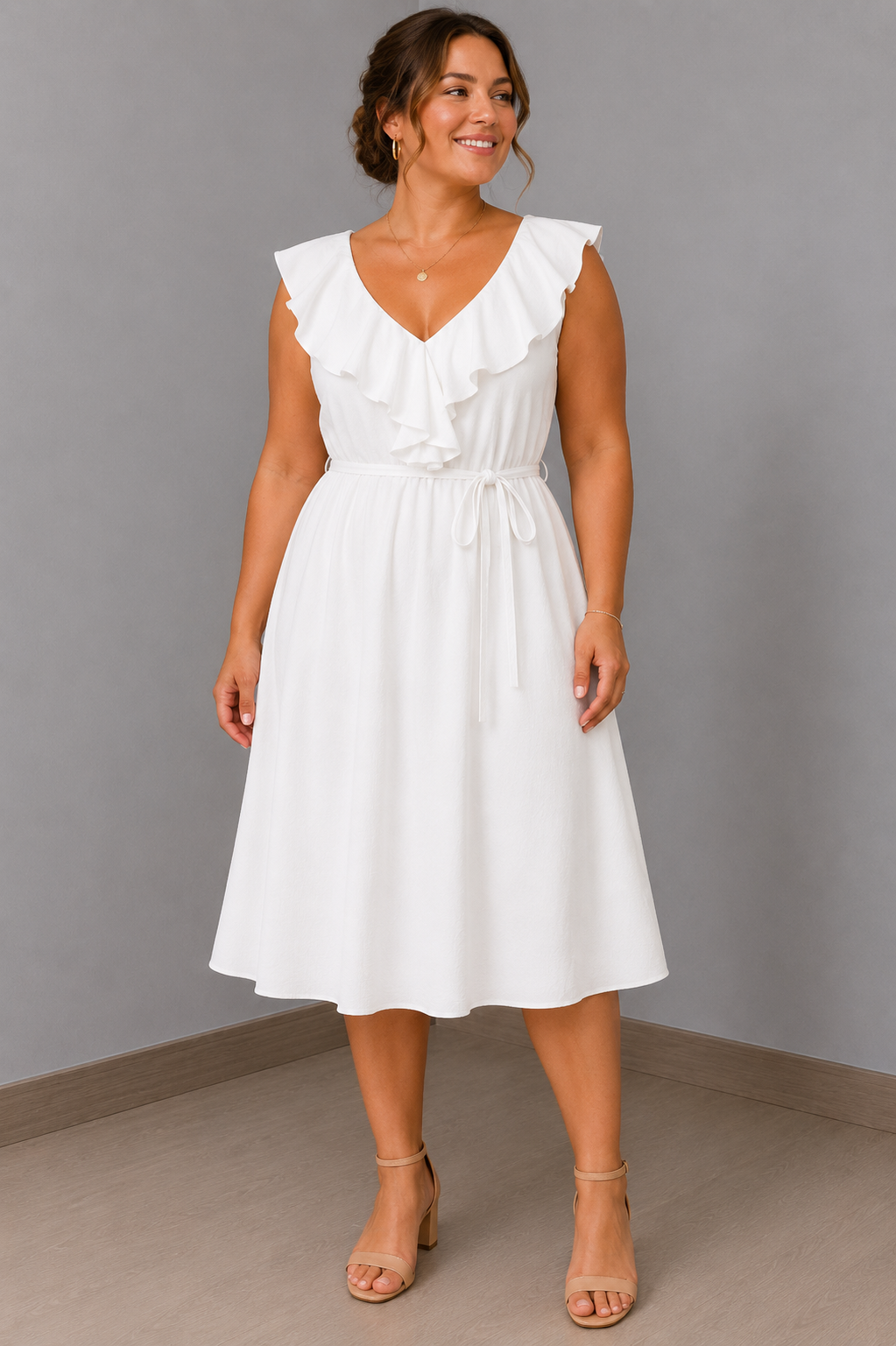 Robe blanche fluide à volants